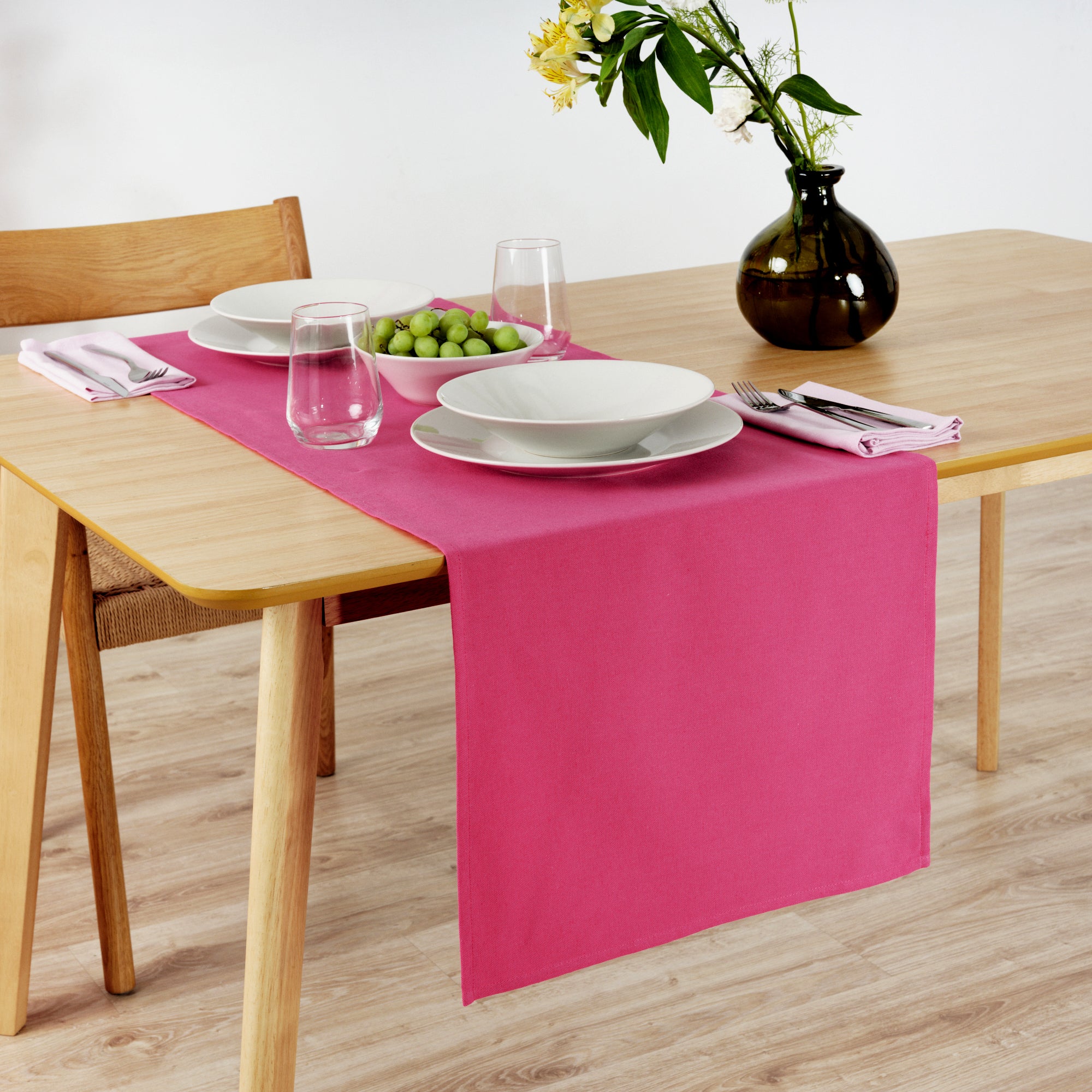 Chemin de table uni 100% lin fuchsia