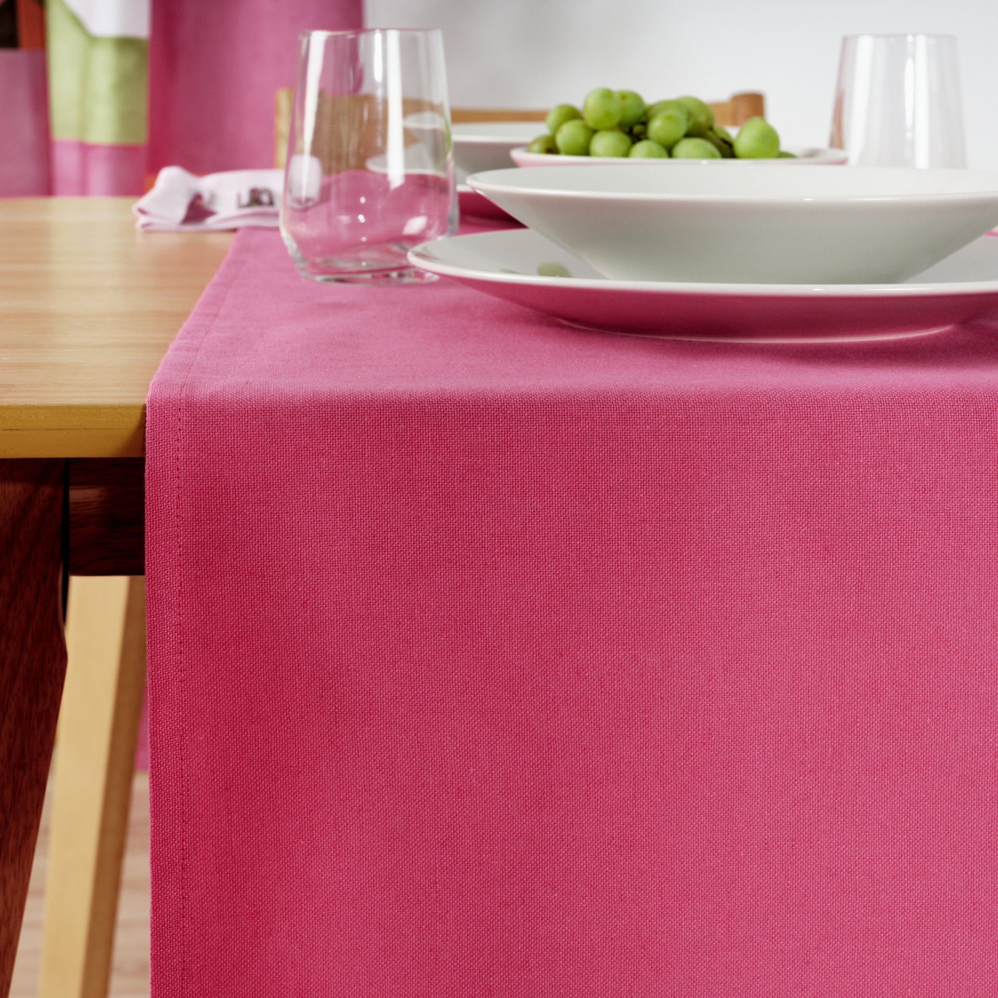 Chemin de table uni 100% lin fuchsia