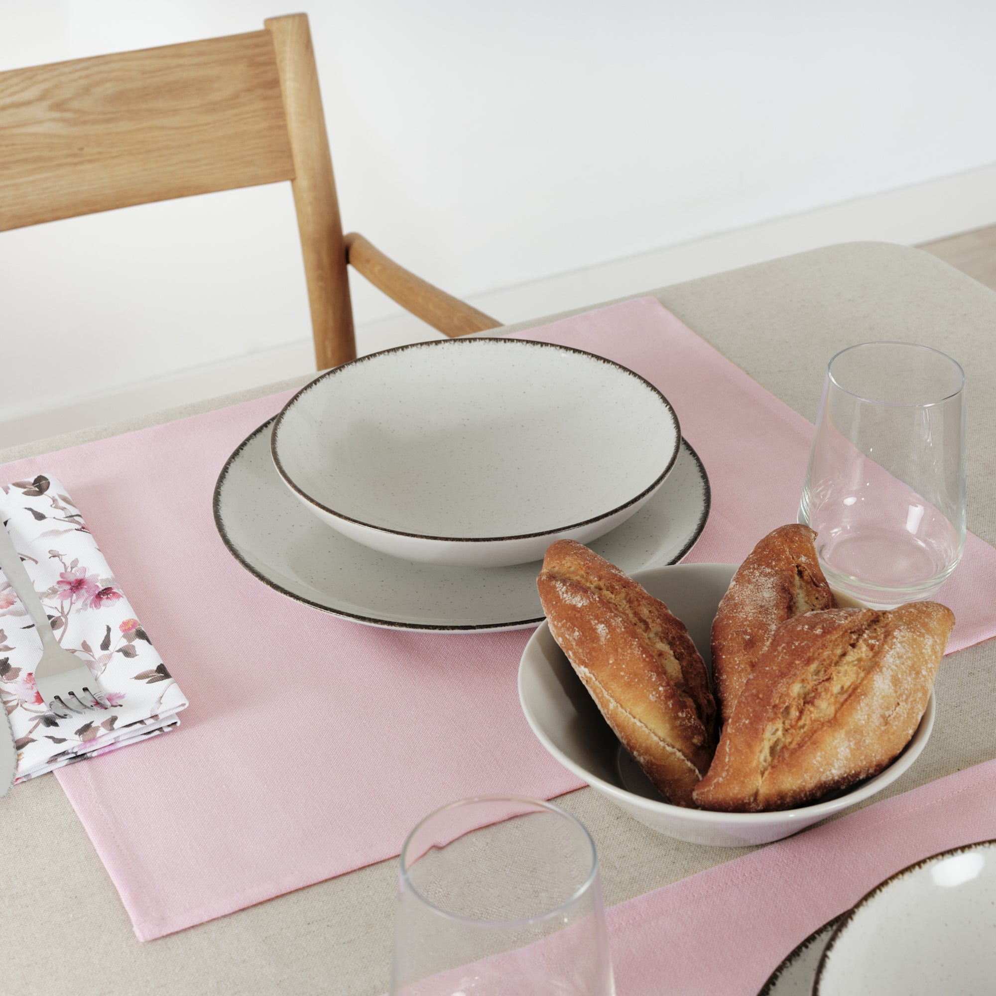 Paquet de 2 pièces. Set de table uni 100% lin Bois de rose
