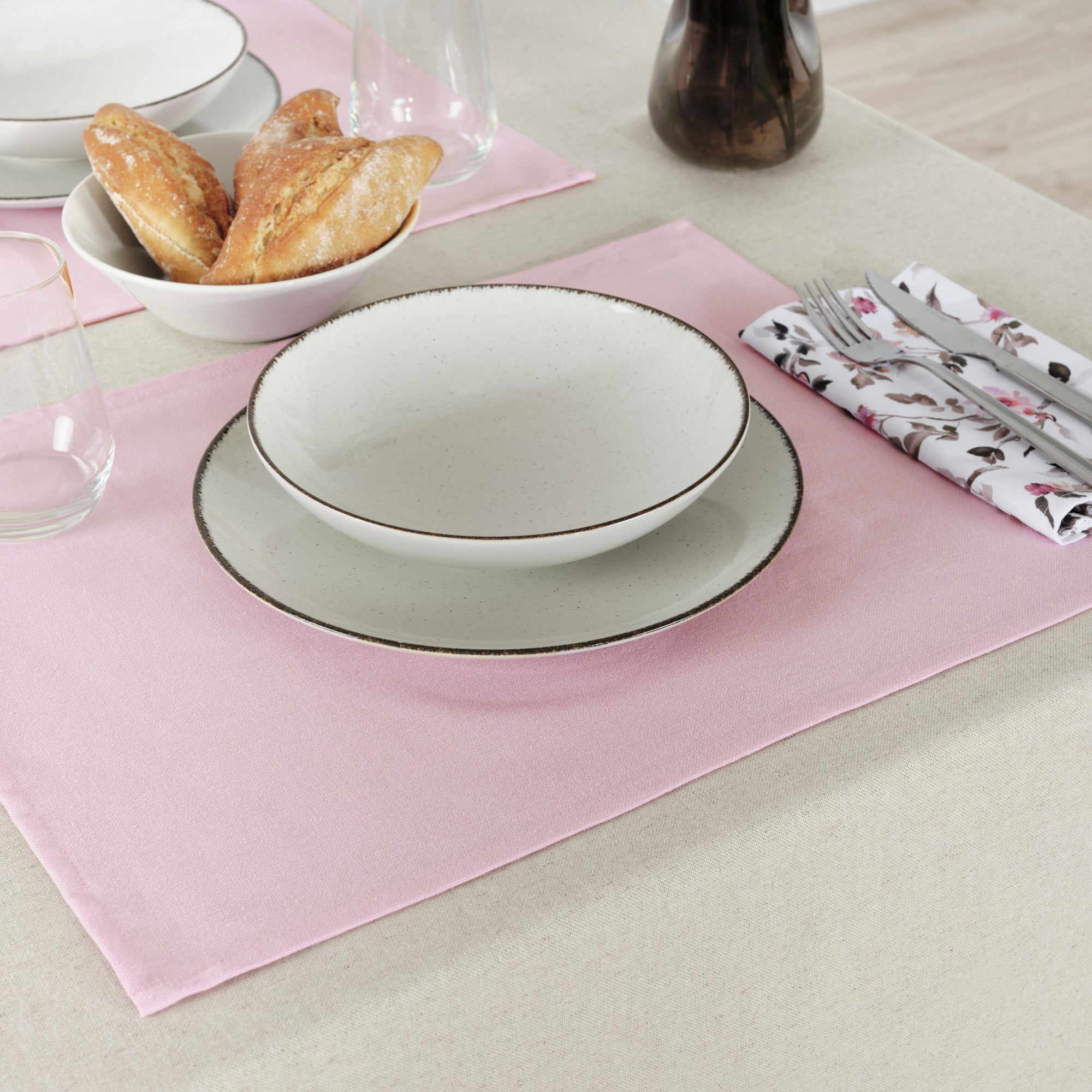 Paquet de 2 pièces. Set de table uni 100% lin Bois de rose