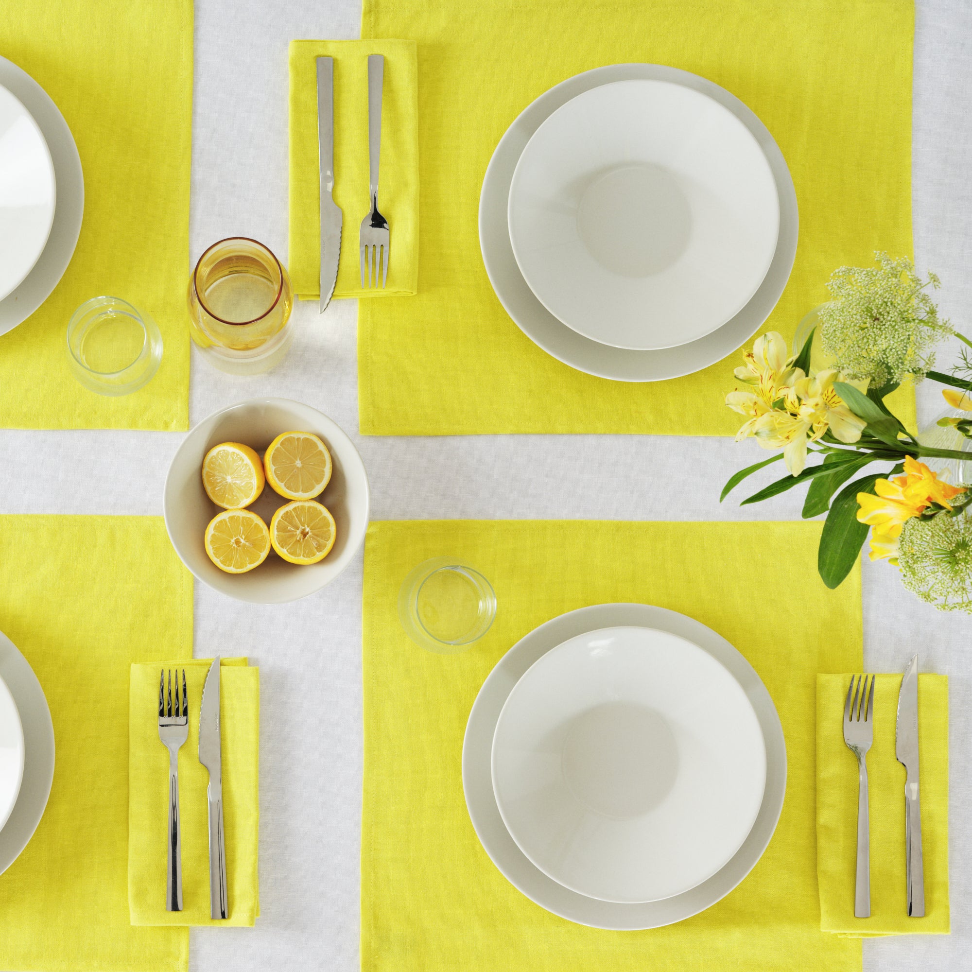 Paquet de 2 pièces. Set de table uni 100% lin jaune