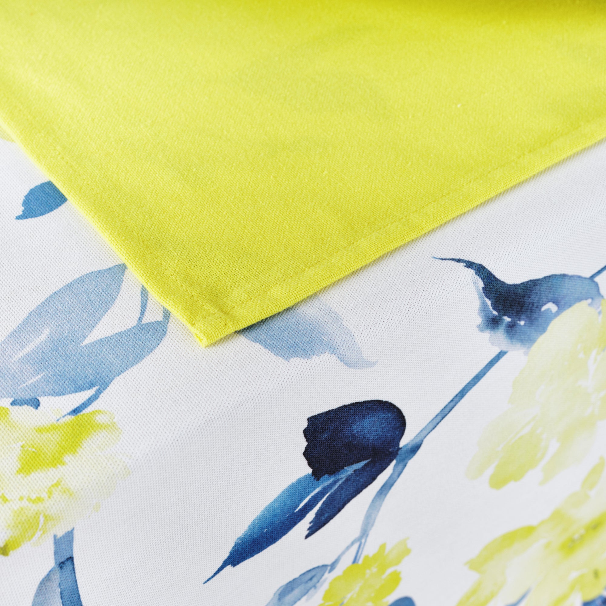 Paquet de 2 pièces. Set de table uni 100% lin jaune