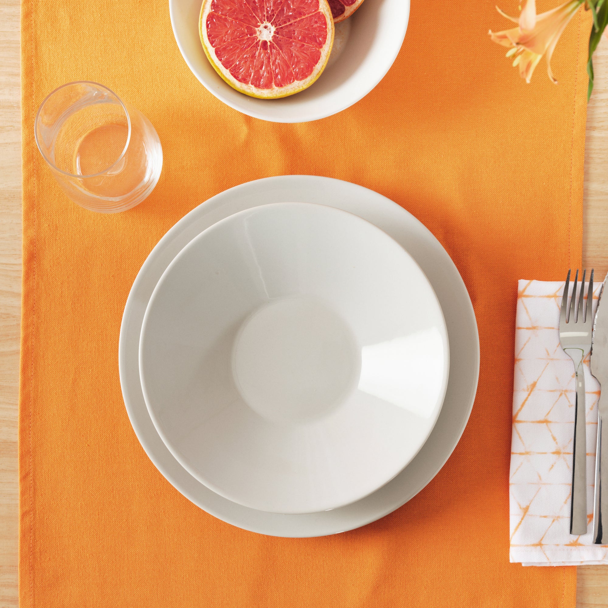 Chemin de table uni 100% lin orange clair