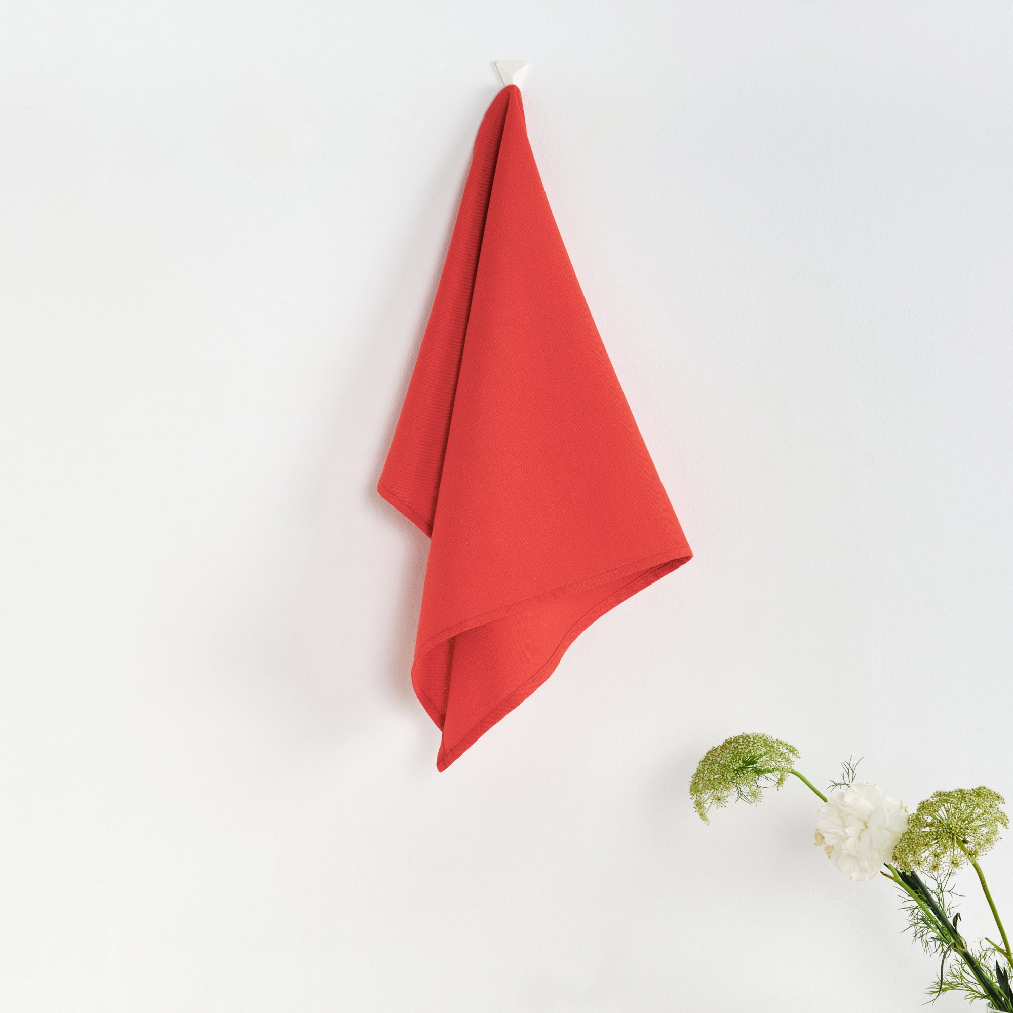 Pack of 2 plain kitchen cloths 100% linen strawberry