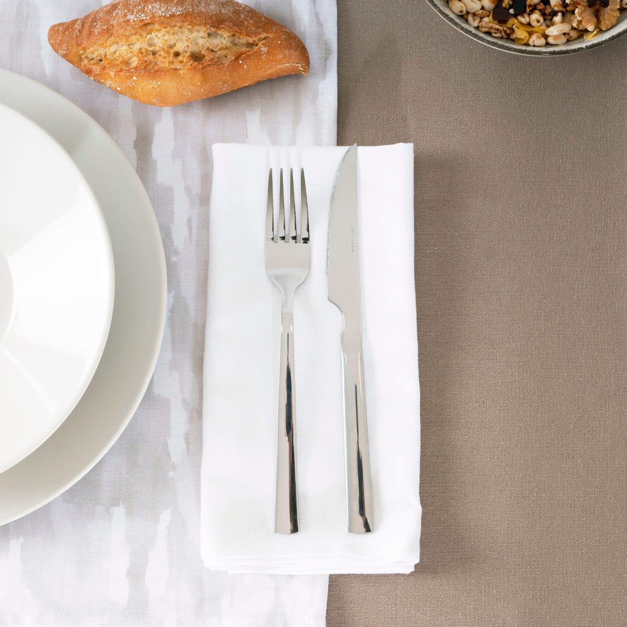 Pack of 2 plain napkins 100% linen Optical White