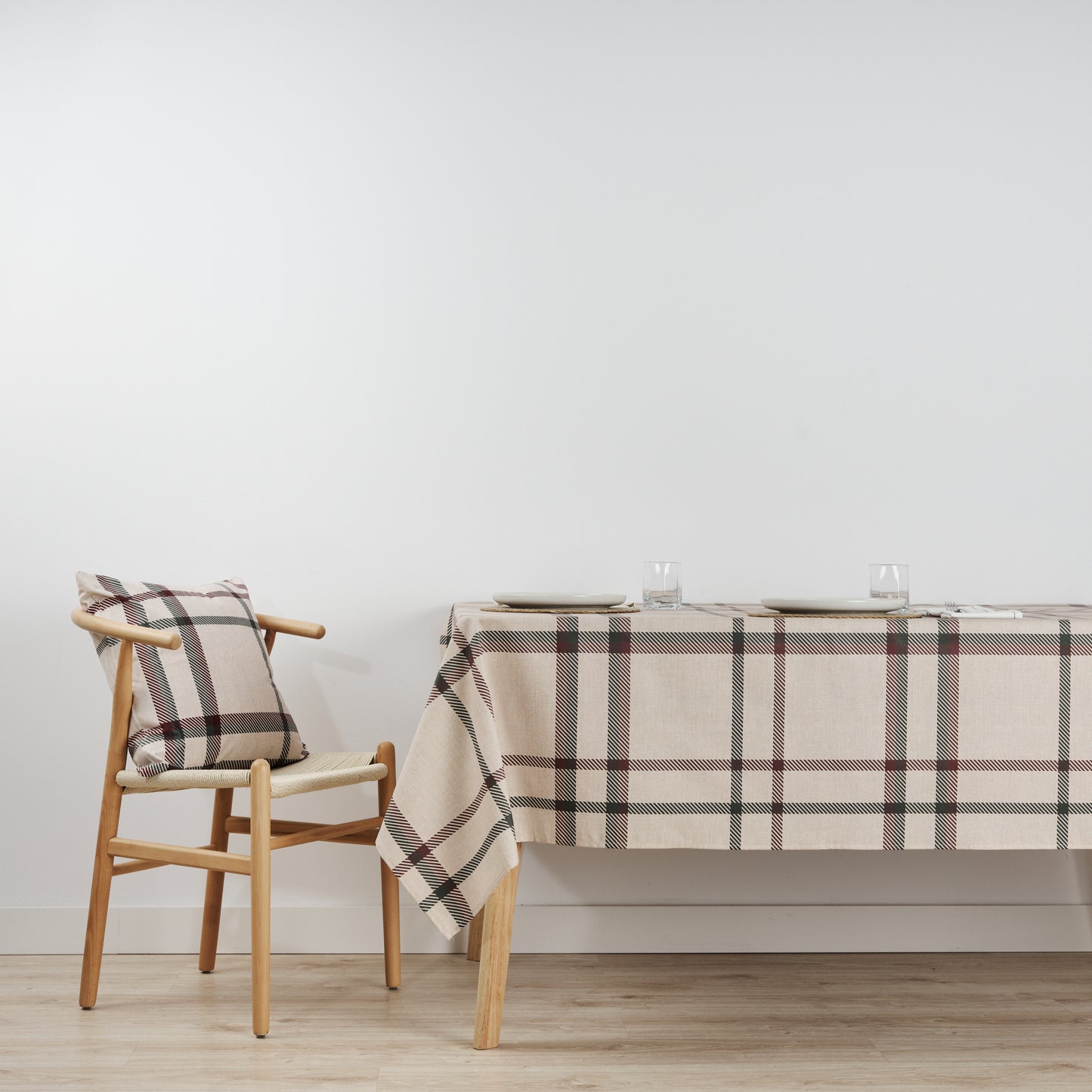 Christmas Plaid Stain-Resistant Tablecloth