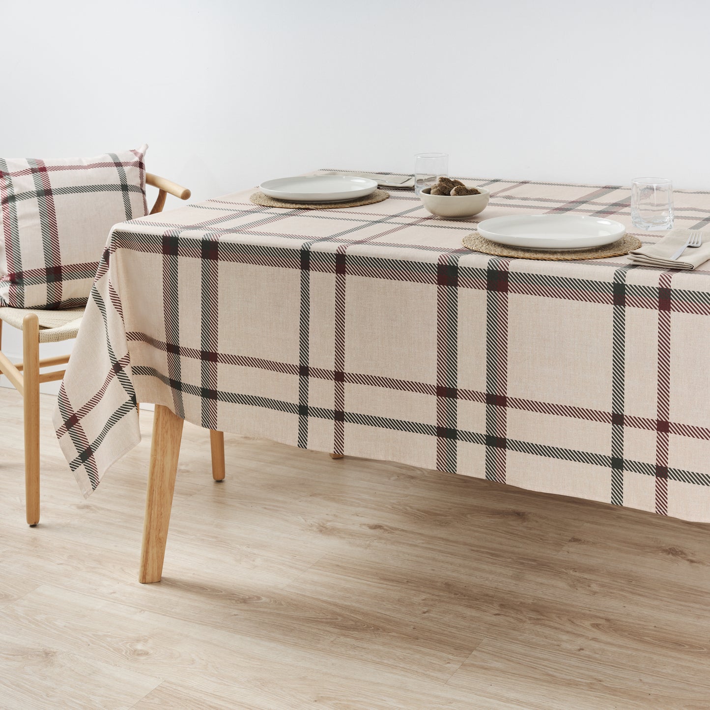 Christmas Plaid Stain-Resistant Tablecloth