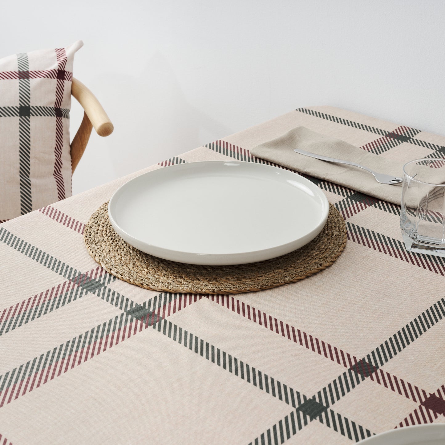 Christmas Plaid Stain-Resistant Tablecloth