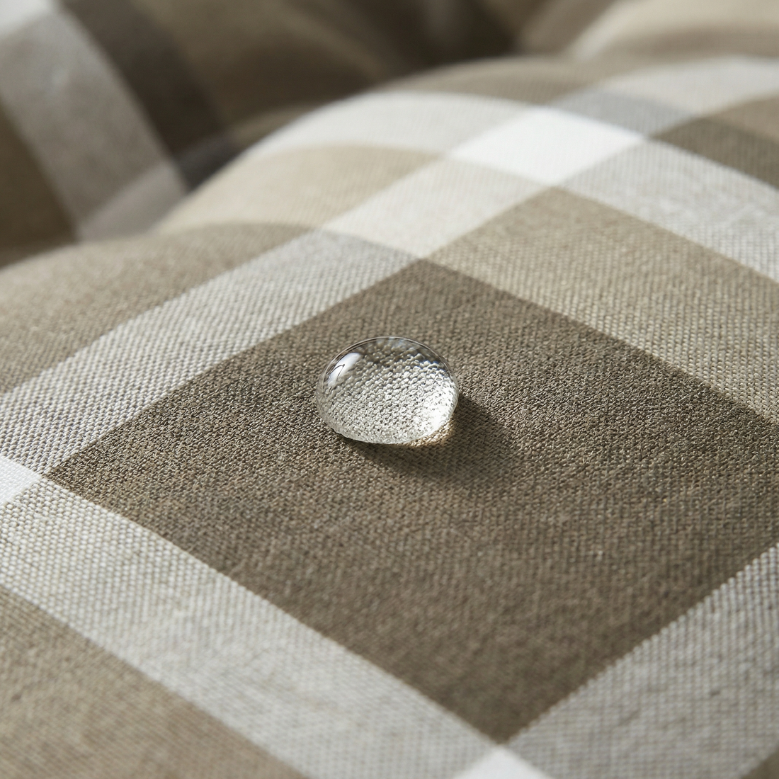 Lit pour animaux de compagnie 100 % coton résistant aux taches Sutton Brown