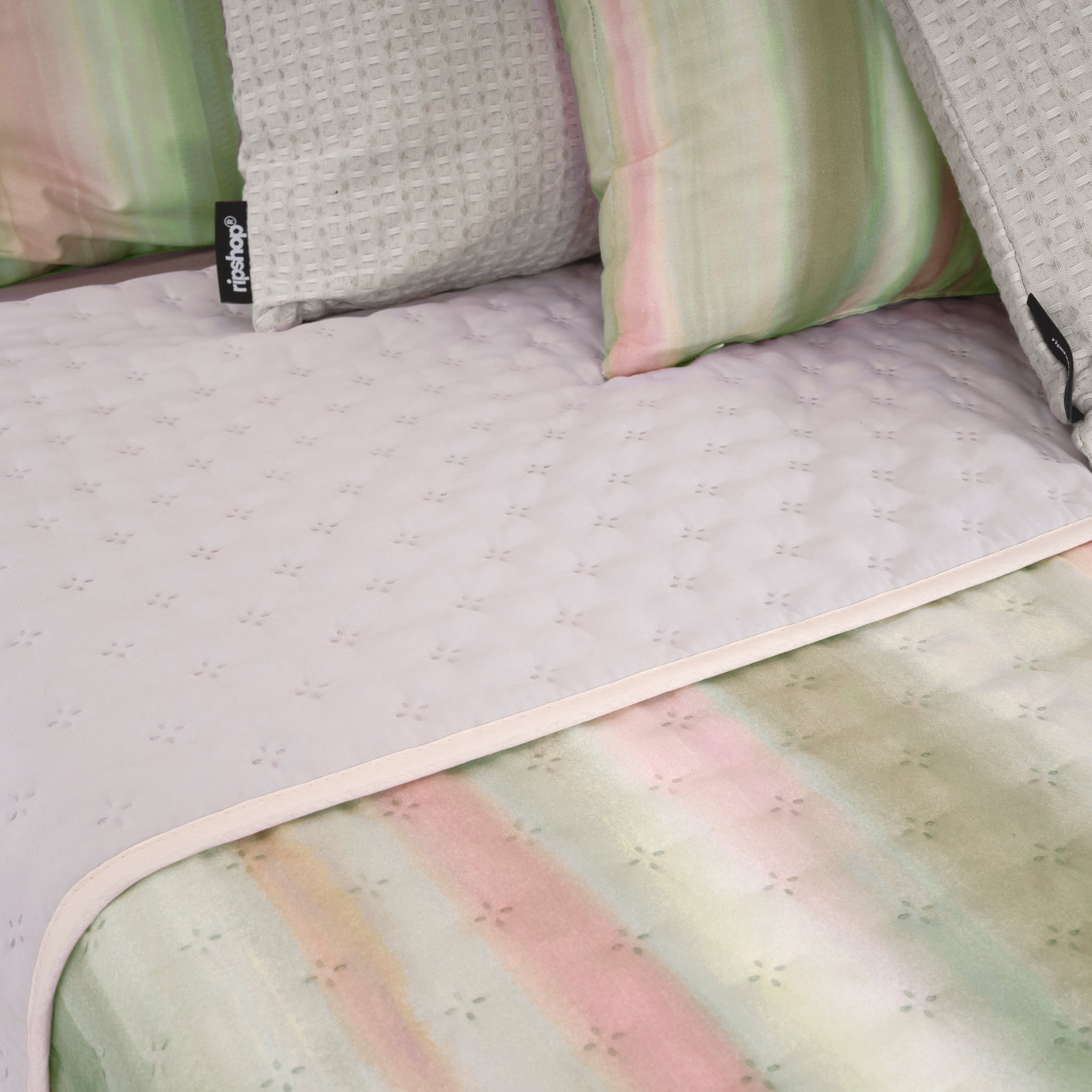 Exeter Green Reversible Mid-Season Quilt