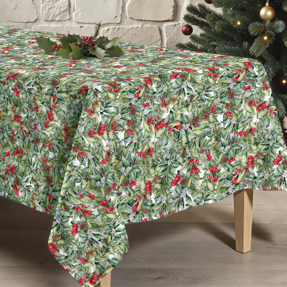 Christmas 13 stain-resistant tablecloth