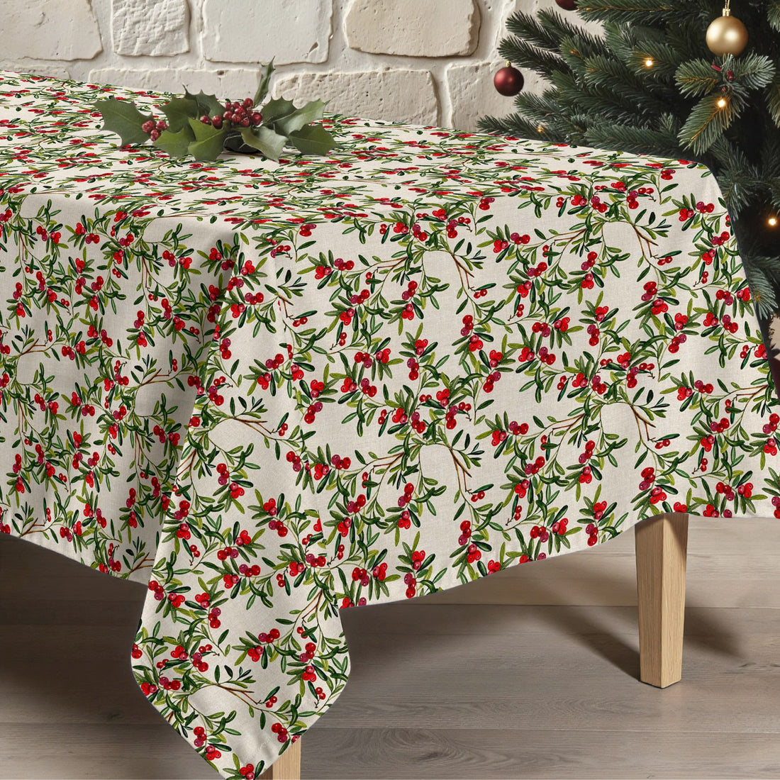 Christmas Leaves stain-resistant tablecloth