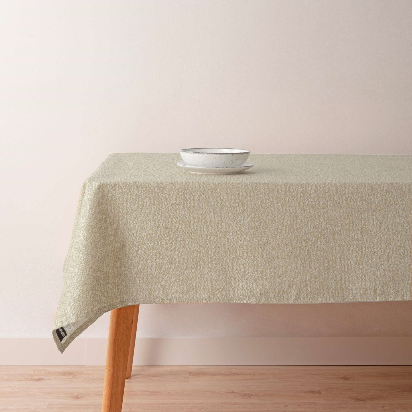 Bacoli 000-068 beige jacquard stain-resistant tablecloth