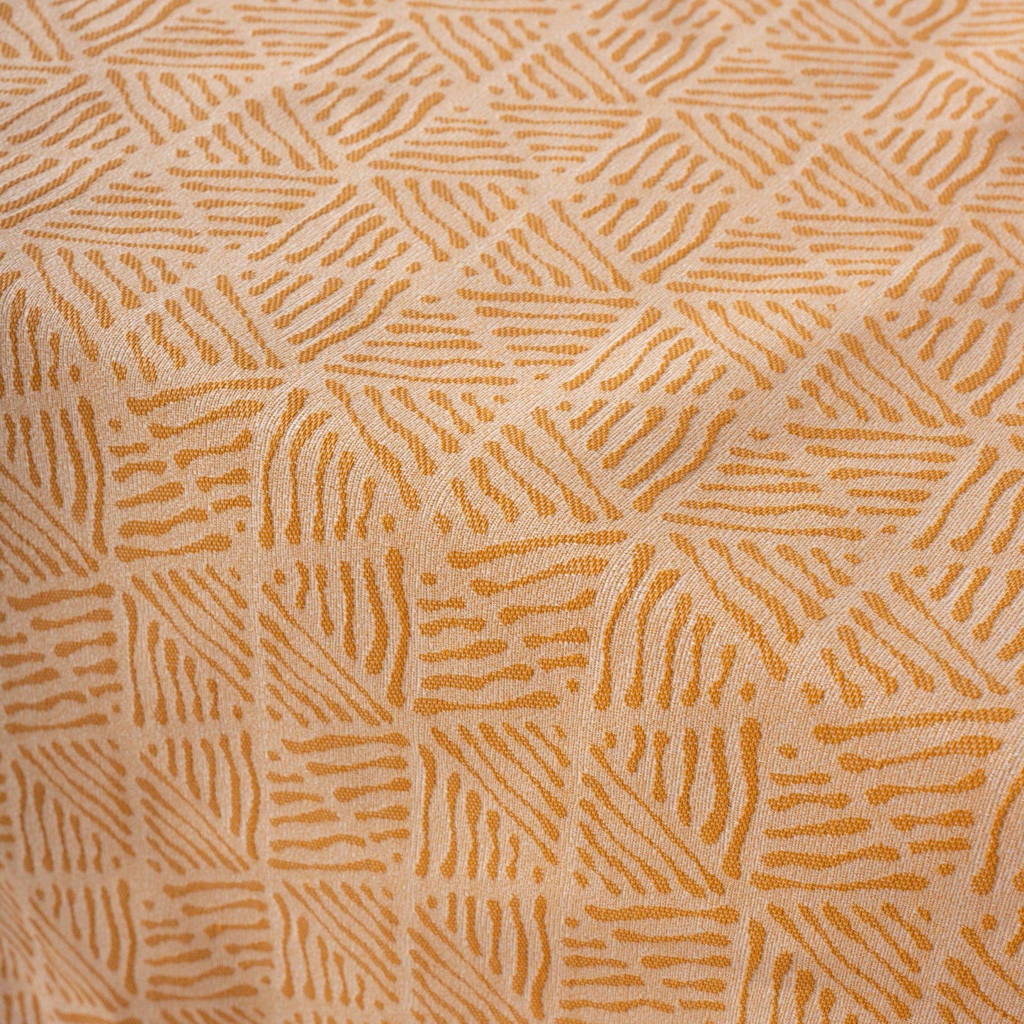 Bacoli 31990C Nappe jacquard dorée antitache