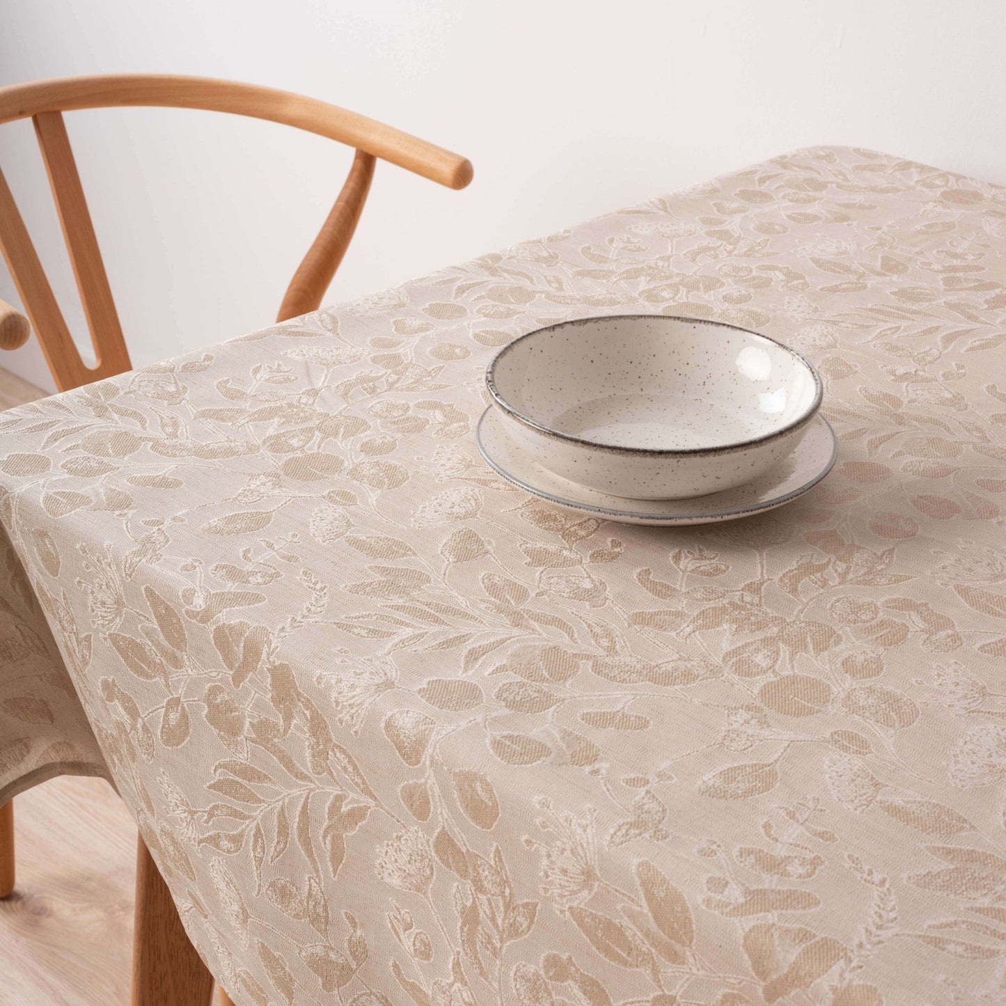 Nappe antitache jacquard beige Bacoli 32010D2