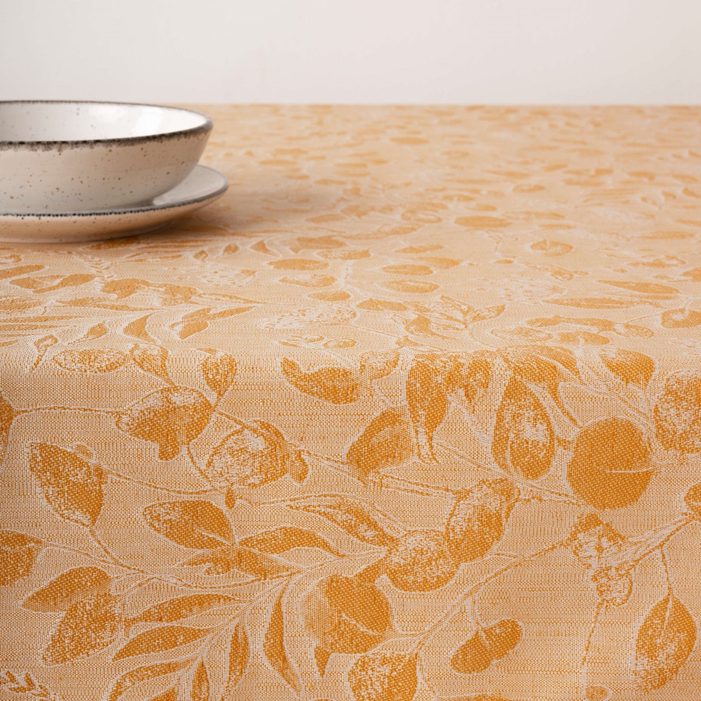 Bacoli 32010D2 Nappe jacquard dorée antitache